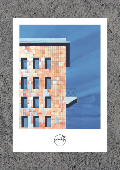 Affiche picturale façade immeuble berlinois briques sur ciel bleu   
